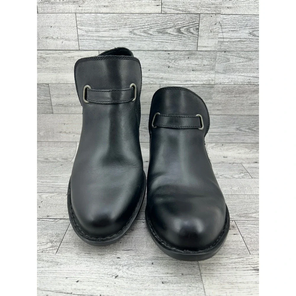 Born F52003 Black Leather Ankle Boots Womens 9M Buckle Strap Zip Lug Sole Bootie